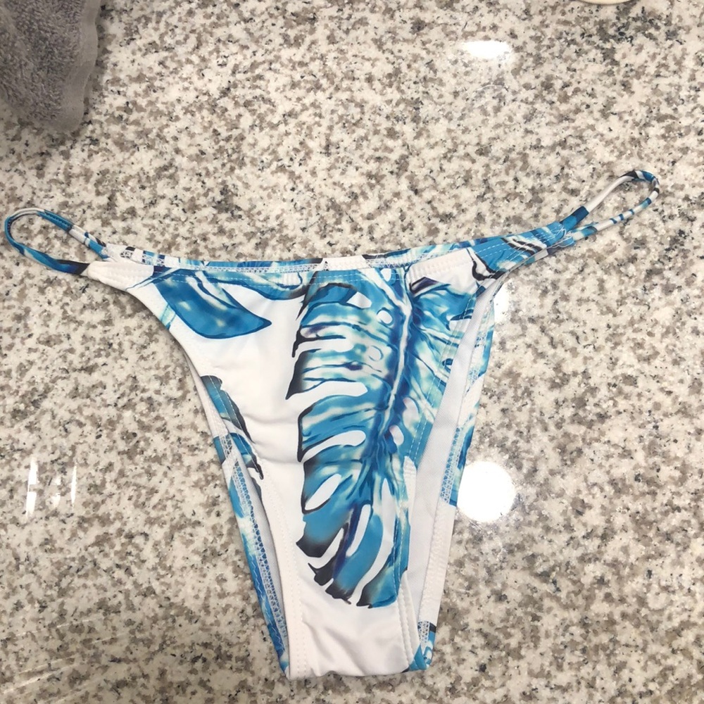 Bathing suit bottoms